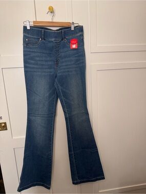 SPANX Blue Denim Jeans with Red Brand Tag
